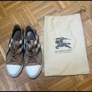 Burberry Sneakers